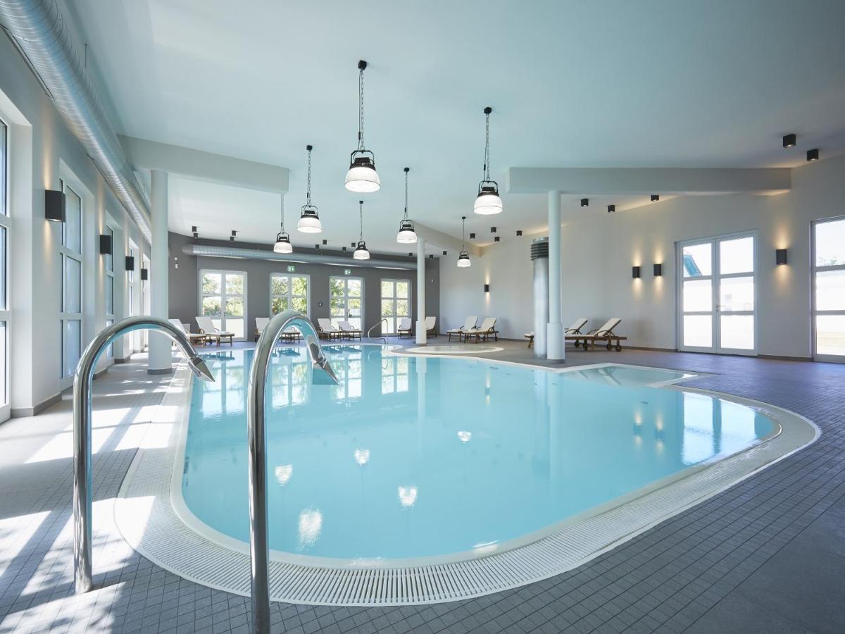 Reetland Am Meer - Premium Reetdachvilla Mit 3 Schlafzimmern, Sauna, Kamin Und Massagesessel F05 Дранске Екстер'єр фото